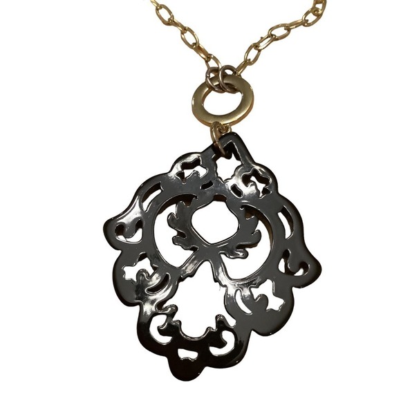 ZENZII GOLD TONE TOGGLE CHAIN BLACK ACRYLIC RESIN STATEMENT NECKLACE - Picture 7 of 7